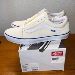 Vans skate old school pro, off white. New in the box, mens US size 10.5